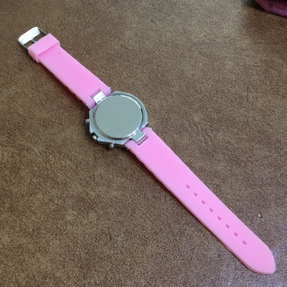 BOGO Pink Rhinestone Quartz Watch - Picture 7 of 8